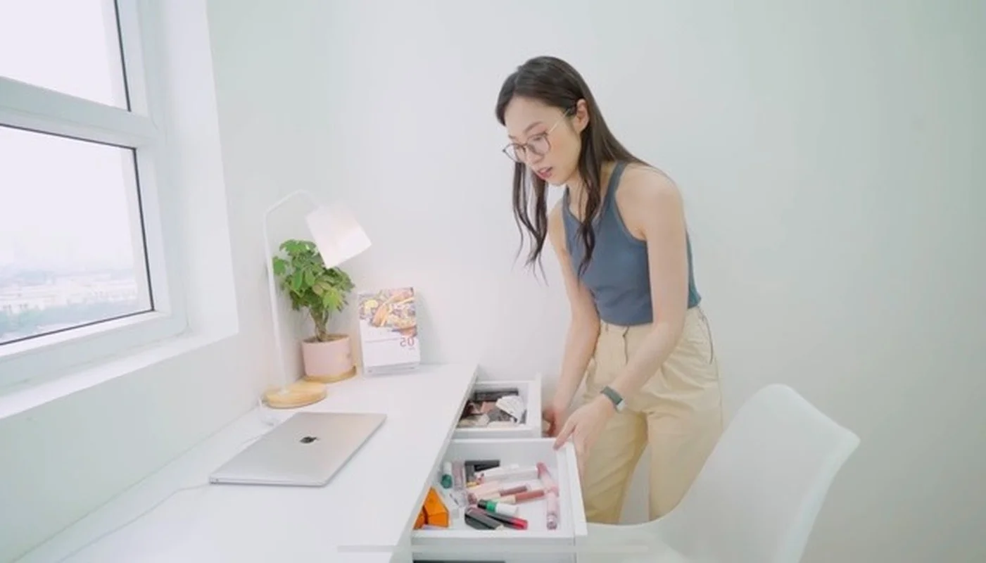 Inside the Mesmerizing All-White Apartment of Vietnam’s Famous 'Road to Mount Olympia' Host