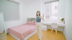 Inside the Mesmerizing All-White Apartment of Vietnam’s Famous 'Road to Mount Olympia' Host - image 3
