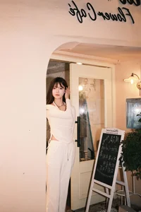 A Jing in YiTuYu Art Language Vol.7007: Sophisticated Fashion Portraiture - image 6