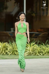 Trinh Thi Hong Dang: The Asian Barbie of Miss Universe Vietnam - image 6