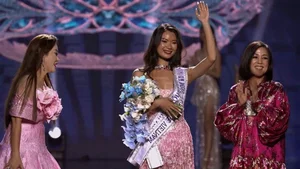 Trinh Thi Hong Dang: The Asian Barbie of Miss Universe Vietnam - image 0