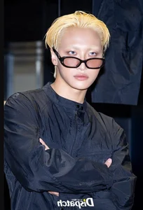 Ranked: The Most Effortlessly Beautiful K-Pop Idols Who Can Rock Any Fashion Style - image 4