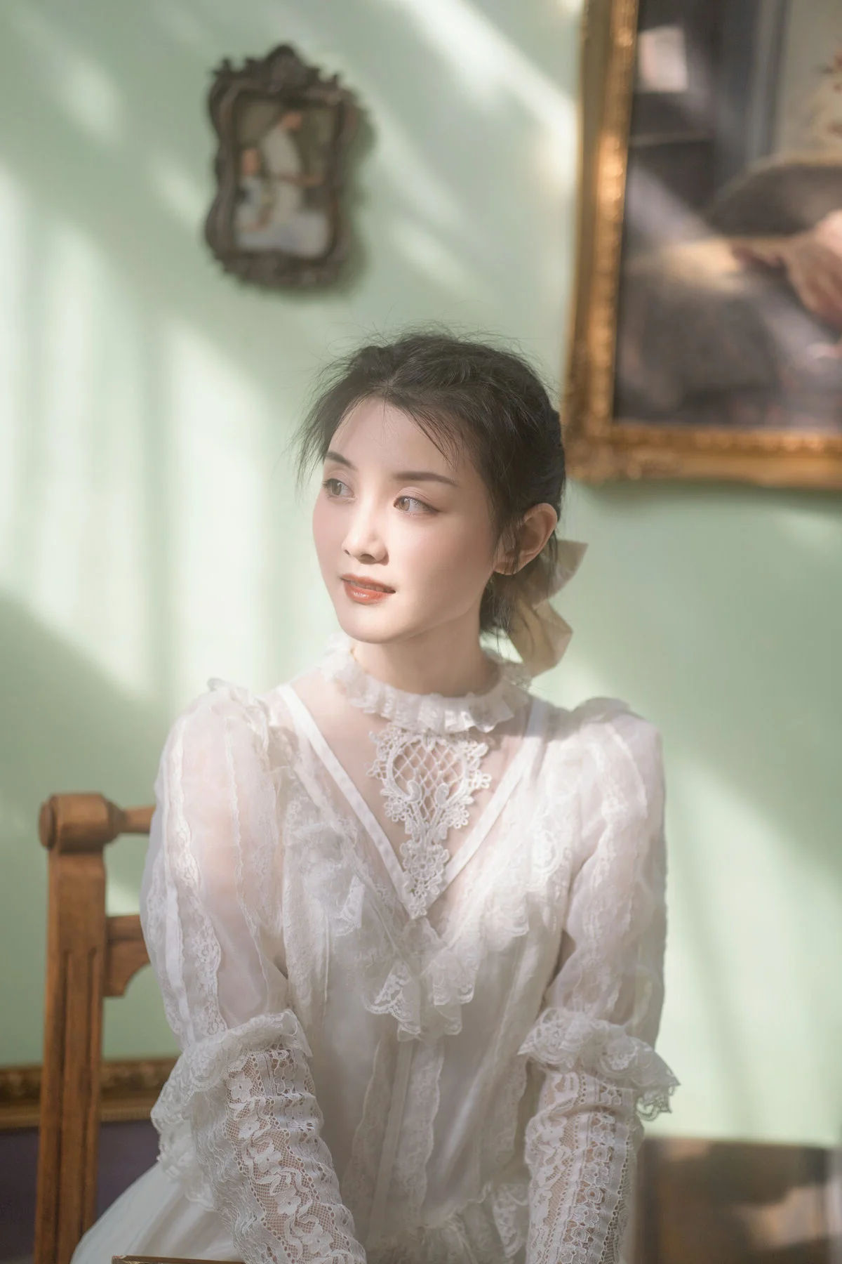 Modern Elegance with Gao Gao in Art Language Vol.6490