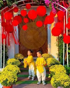 Dàn Sao Việt 'Flex' Cơ Ngơi Ngày Tết: Từ Biệt Thự Dát Vàng Đến Không Gian Truyền Thống - image 2