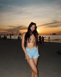 The 'Floating Rice Cake' Beauty: Why This Plus-Size Philippines Star Is Turning Heads - image 10