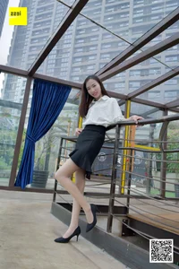 IESS Sixiangjia 142: Yongying's Soft Girl Aesthetic and Slender Leg Fashion - image 9