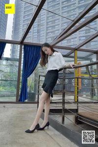 IESS Sixiangjia 142: Yongying's Soft Girl Aesthetic and Slender Leg Fashion - image 8