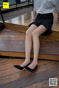 IESS Sixiangjia 142: Yongying's Soft Girl Aesthetic and Slender Leg Fashion - image 10