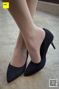IESS Sixiangjia 142: Yongying's Soft Girl Aesthetic and Slender Leg Fashion - image 82
