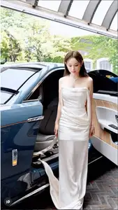 Huyen Baby flaunts 'jade goddess' figure radiant on luxurious getaway - image 0