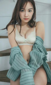 Stunning Hikari Kuroki LOVE Photo Collection: Fresh Japanese Lifestyle and Casual Fashion Inspiration for Modern Style Enthusiasts - image 22