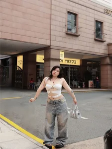 Plus-Size Beauty from Lam Dong Gains Viral Fame for Bold Cut-Out Fashion - image 4