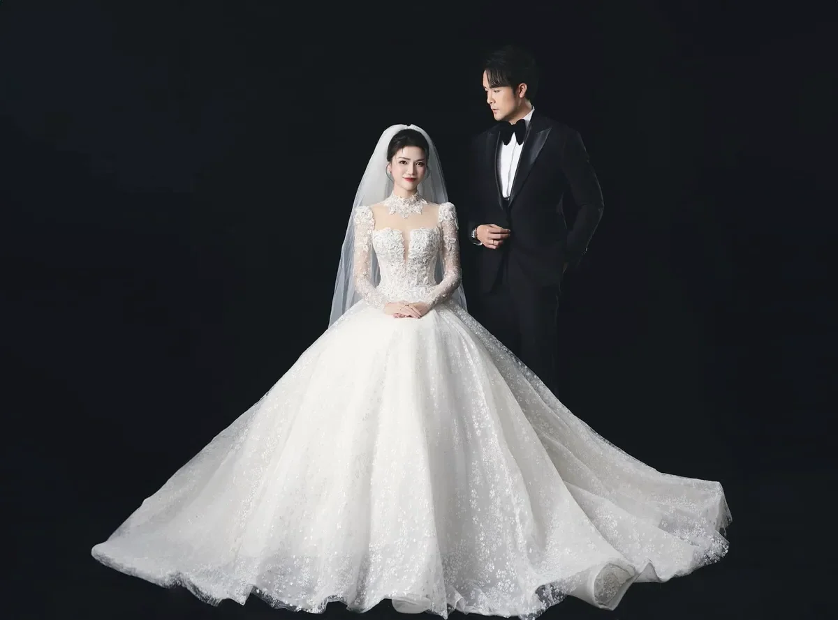 Vietnamese Actress Anh Dao's Fairy-Tale Princess Wedding Photoshoot