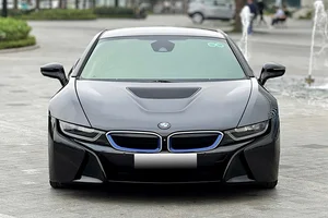Is a Used BMW i8 Worth 2 Billion VND After 10 Years? - image 0
