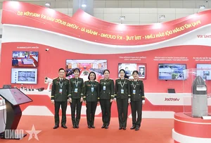 Honoring the Strength and Grace of Vietnamese Female Military Officers - image 8