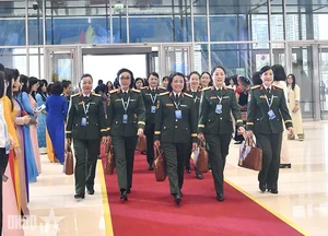 Honoring the Strength and Grace of Vietnamese Female Military Officers - image 2