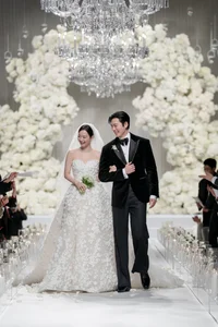 Kim Woo Bin Stuns at Blue Dragon Awards While Lee Kwang Soo Steals the Show - image 5