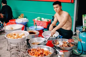 Shirtless Muscular Servers in Vietnam Coffee Shop Spark Heated Online Debate - image 4