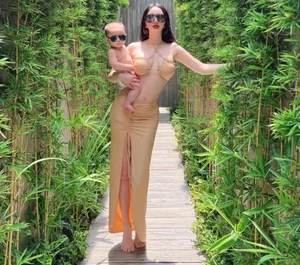 Luxury Baby Food: How Vietnamese Celebrities Spend Millions on Premium Spices for Their Kids - image 7