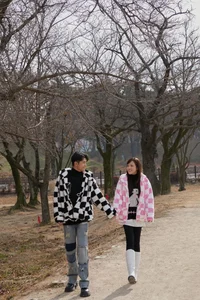 Newlyweds Puka and Gin Tuan Kiet Enjoy Romantic Honeymoon in South Korea - image 6