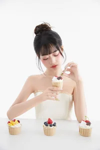 Captivating Visuals: Bo Luo Bao in YiTuYu Art Language Vol.7930 - image 22
