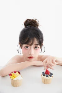 Captivating Visuals: Bo Luo Bao in YiTuYu Art Language Vol.7930 - image 10