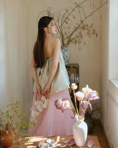 HIEUTHUHAI's Girlfriend Stuns in Traditional Yếm Halter Top: A Modern Take on Vietnamese Heritage Fashion - image 1