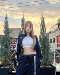 Korean DJ Viral at Hanoi Train Street: Identity Revealed - image 9