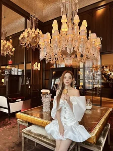 Mansion-Dwelling Beauty Returns to Television After 10-Year Hiatus - image 3