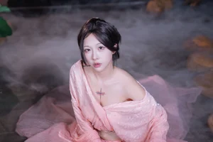 YiTuYu Art Language Vol.10550: Exploring the Bold Aesthetic of Model KK Hao E - image 10