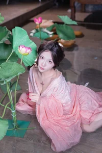 YiTuYu Art Language Vol.10550: Exploring the Bold Aesthetic of Model KK Hao E - image 48