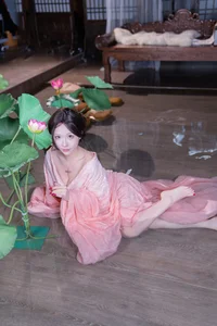 YiTuYu Art Language Vol.10550: Exploring the Bold Aesthetic of Model KK Hao E - image 3