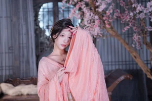 YiTuYu Art Language Vol.10550: Exploring the Bold Aesthetic of Model KK Hao E - image 15