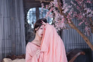 YiTuYu Art Language Vol.10550: Exploring the Bold Aesthetic of Model KK Hao E - image 29