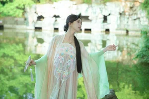 YiTuYu Art Language Vol.7300 Featuring Model Leng Ku Wang Ye Series - image 14