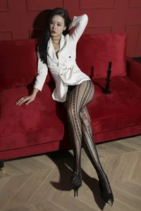 Modern Visual Elegance: YiTuYu Art Language Vol.4576 Chenaling_cl Collection - image 5