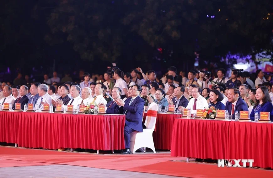 Exploring the Dien Bien Phu Art Exhibition: Celebrating the Golden Milestone of History and Vietnam's Heroic Past