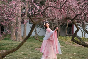 YiTuYu Art Language Vol.6819: The Ethereal Beauty of Kailin Jiang - image 14