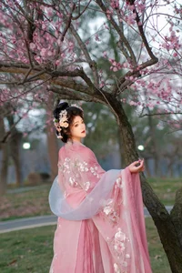 YiTuYu Art Language Vol.6819: The Ethereal Beauty of Kailin Jiang - image 5