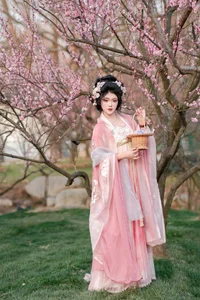 YiTuYu Art Language Vol.6819: The Ethereal Beauty of Kailin Jiang - image 28