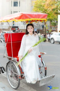 Timeless Elegance: Discovering the Soul of Hanoi Through the Grace of Ao Dai - image 1