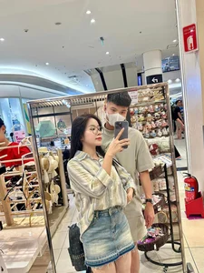 Former Vietnam U23 Star Marries Banking Professional in Elegant Ceremony - image 3
