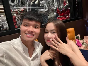 Former Vietnam U23 Star Marries Banking Professional in Elegant Ceremony - image 6