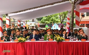Meeting of Vietnam and China National Defense Ministers - image 1