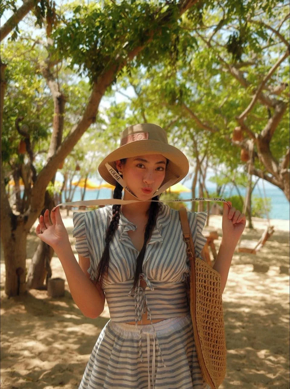 Vietnamese Rapper HIEUTHUHAI Shines at International Fashion Week Event