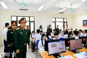 Strengthening Bonds: The Vietnam-China Border Defense Friendship Exchange - image 2