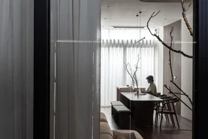 Minimalist Townhouse in Ho Chi Minh City: Smart Home Integration and Modern Living - image 8