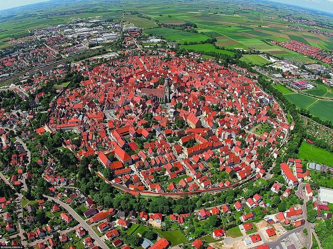 The Shocking Secret of Nördlingen: Germany’s Perfectly Circular Town Built on Millions of Diamonds