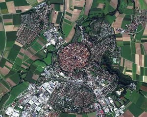 The Shocking Secret of Nördlingen: Germany’s Perfectly Circular Town Built on Millions of Diamonds - image 7