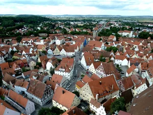 The Shocking Secret of Nördlingen: Germany’s Perfectly Circular Town Built on Millions of Diamonds - image 1